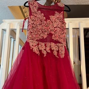 Beautiful dark pink gown, medium size,